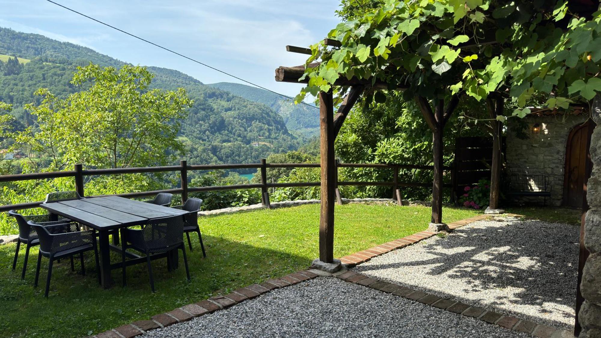 Kuninez, Holiday Home With Summer Kitchen Most na Soči Kültér fotó