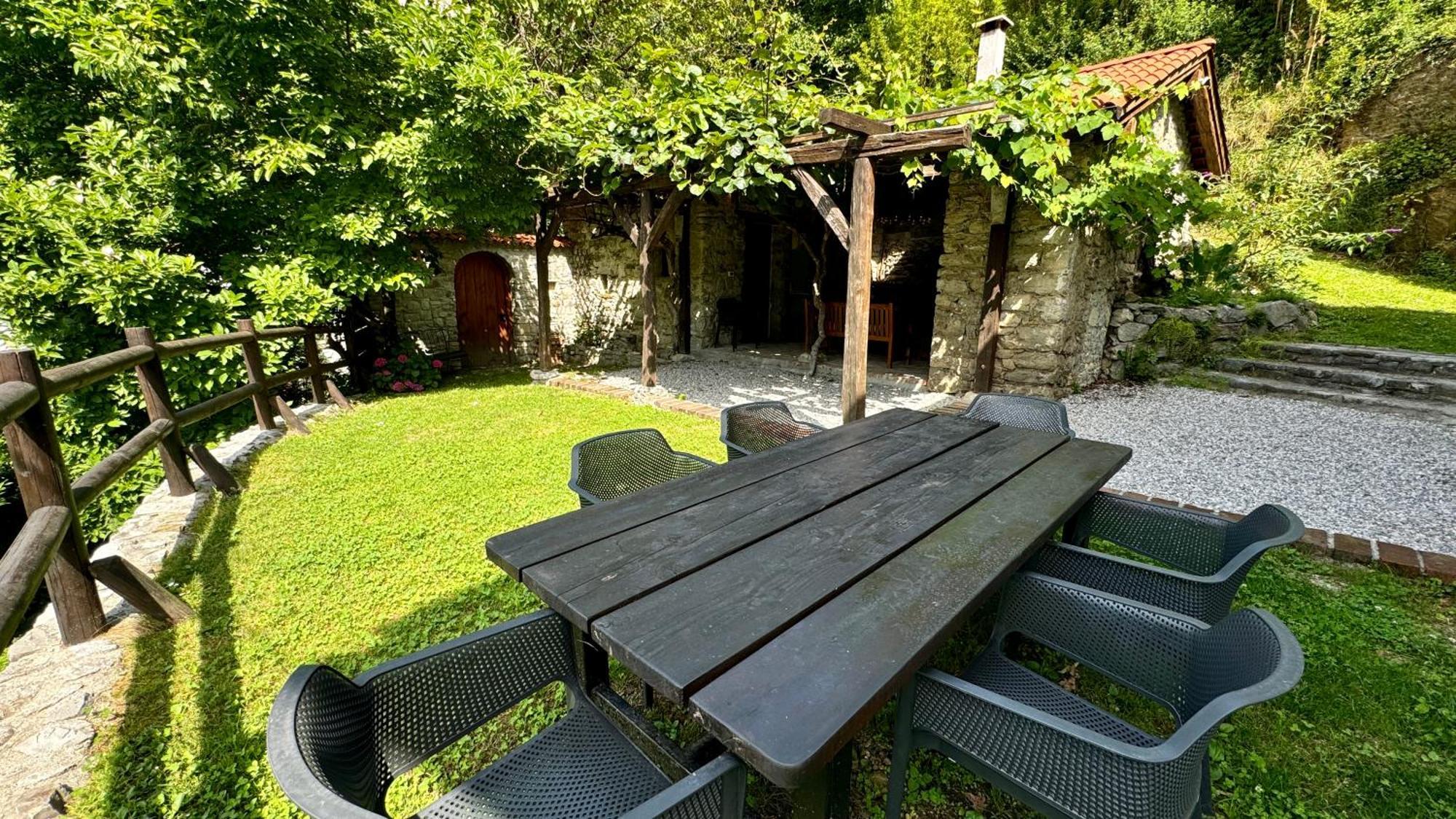 Kuninez, Holiday Home With Summer Kitchen Most na Soči Kültér fotó