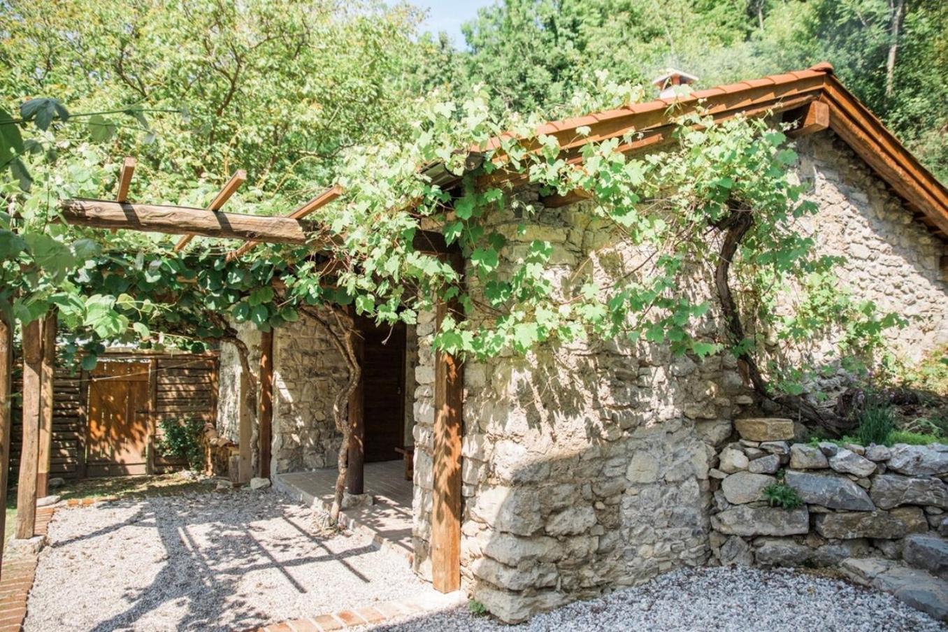 Kuninez, Holiday Home With Summer Kitchen Most na Soči Kültér fotó